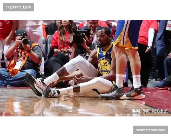 夸梅 - 布朗炮轰詹姆斯假酒论：杜兰特喝了直接失控，乔丹都被他冒犯了！